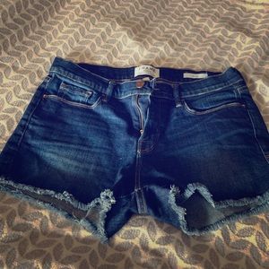 Frame shorts